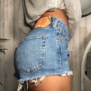 Vintage Levi’s jean shorts